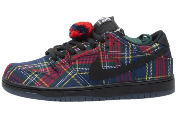 Nike x Nardwuar SB Dunk Low 'Tartan' II1493-600 | Offbeat Archive