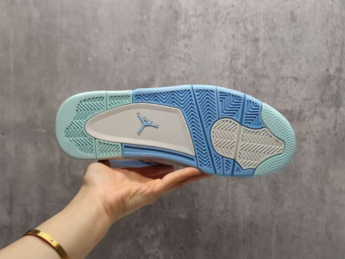 Air Jordan 4 Retro Forget Me Not | Keepsake Echo
