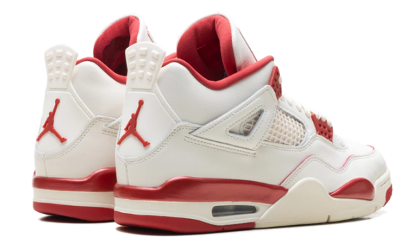 Air Jordan 4 WMNS Valentine's Day | Love Letter Edit