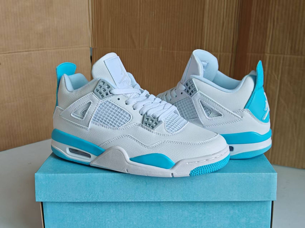 Air Jordan 4 Retro Aluminum | Frostline Reverie