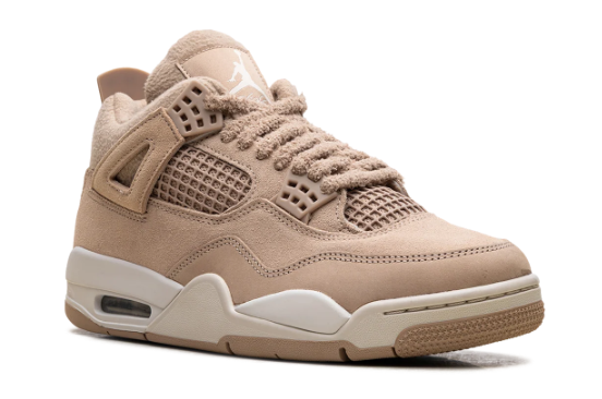 Air Jordan 4 WMNS Cozy Girl | Off Duty Muse
