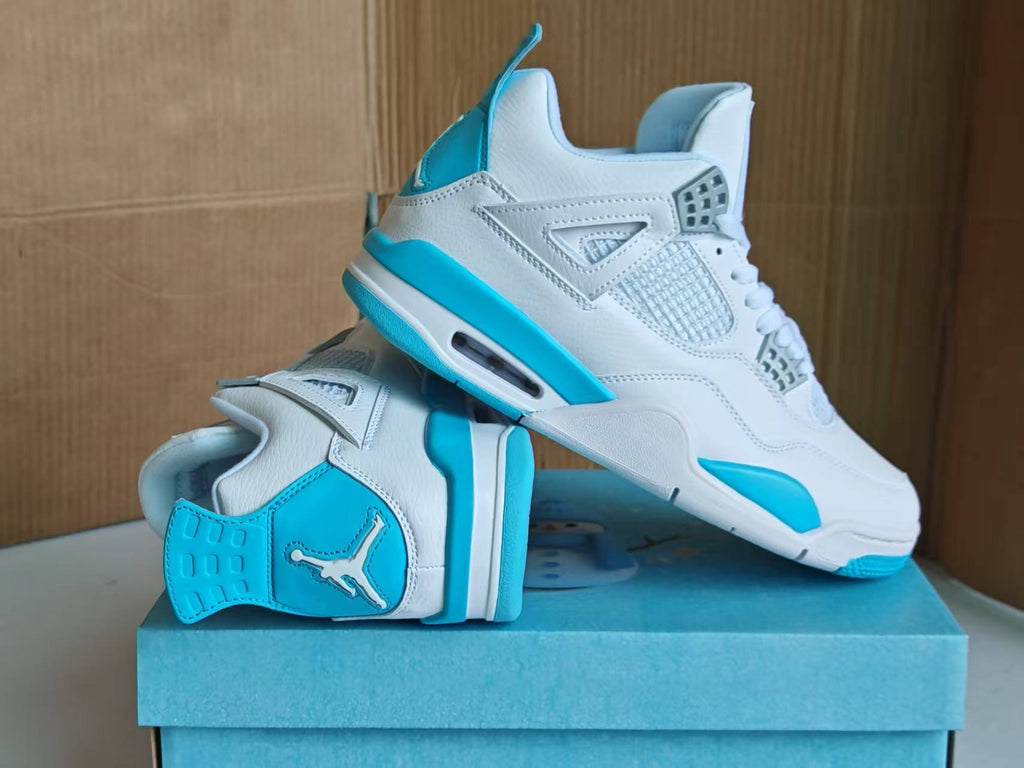 Air Jordan 4 Retro Aluminum | Frostline Reverie