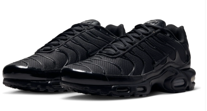 Nike Air Max Plus Triple Black | Noir Continuum