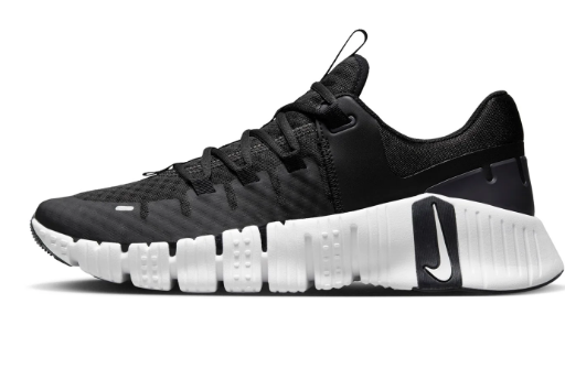 Nike Men's Free Metcon 5 'Black White' | Monochrome Intent