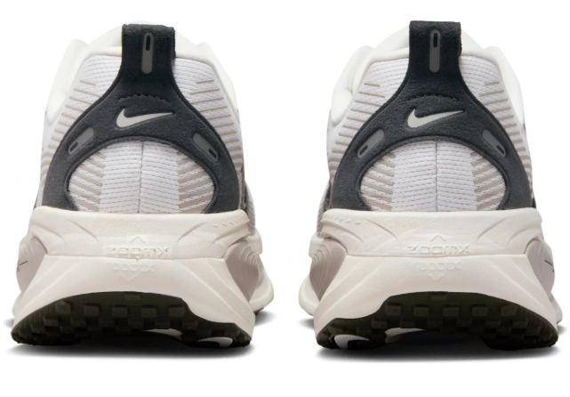 Nike Air Zoom Vomero 18 Run Pack Summit White | Summit Reverie