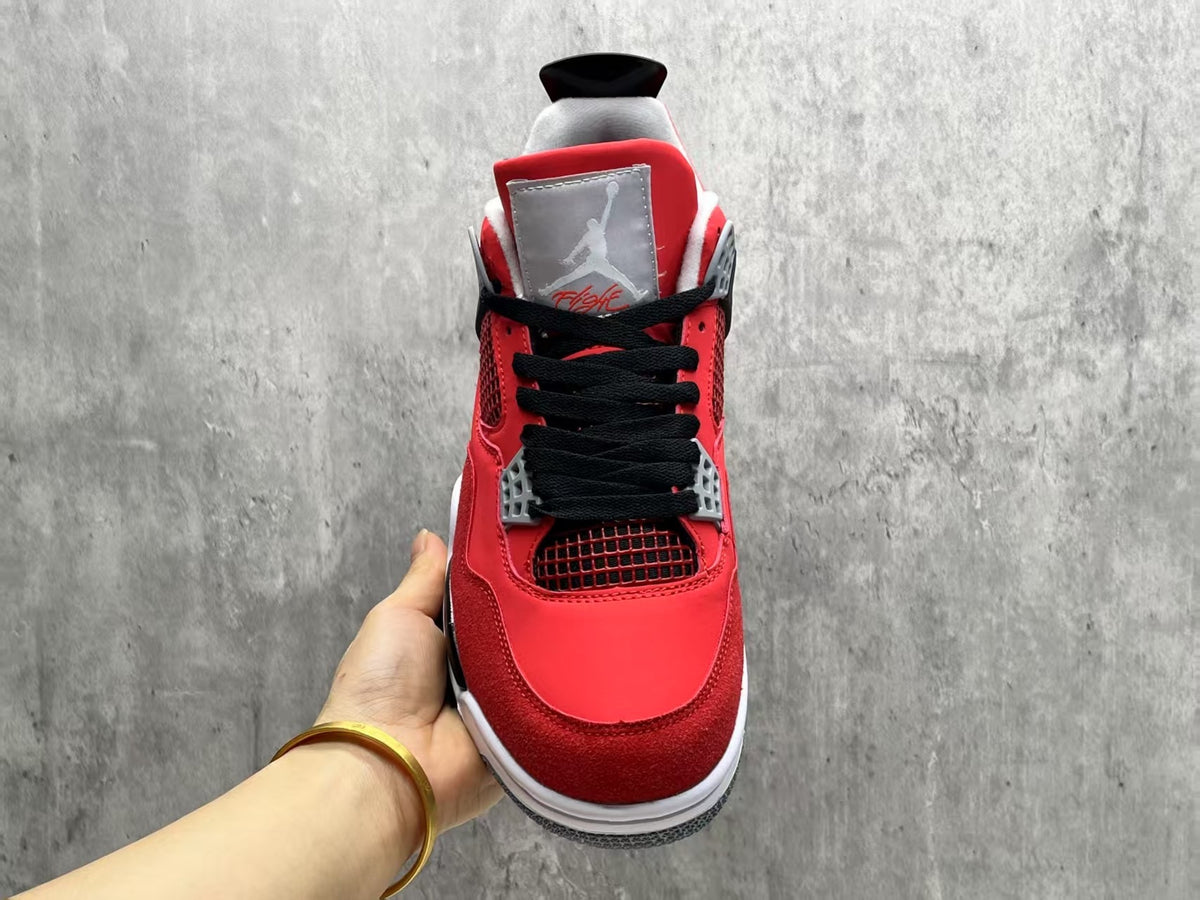Air Jordan 4 Retro Bulls | Courtside Voltage
