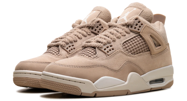 Air Jordan 4 WMNS Cozy Girl | Off Duty Muse