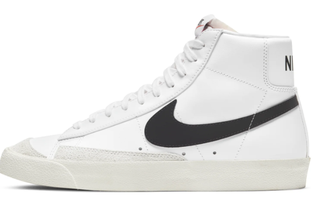 Nike Blazer Mid '77 Vintage White/Black | Studio Contrast