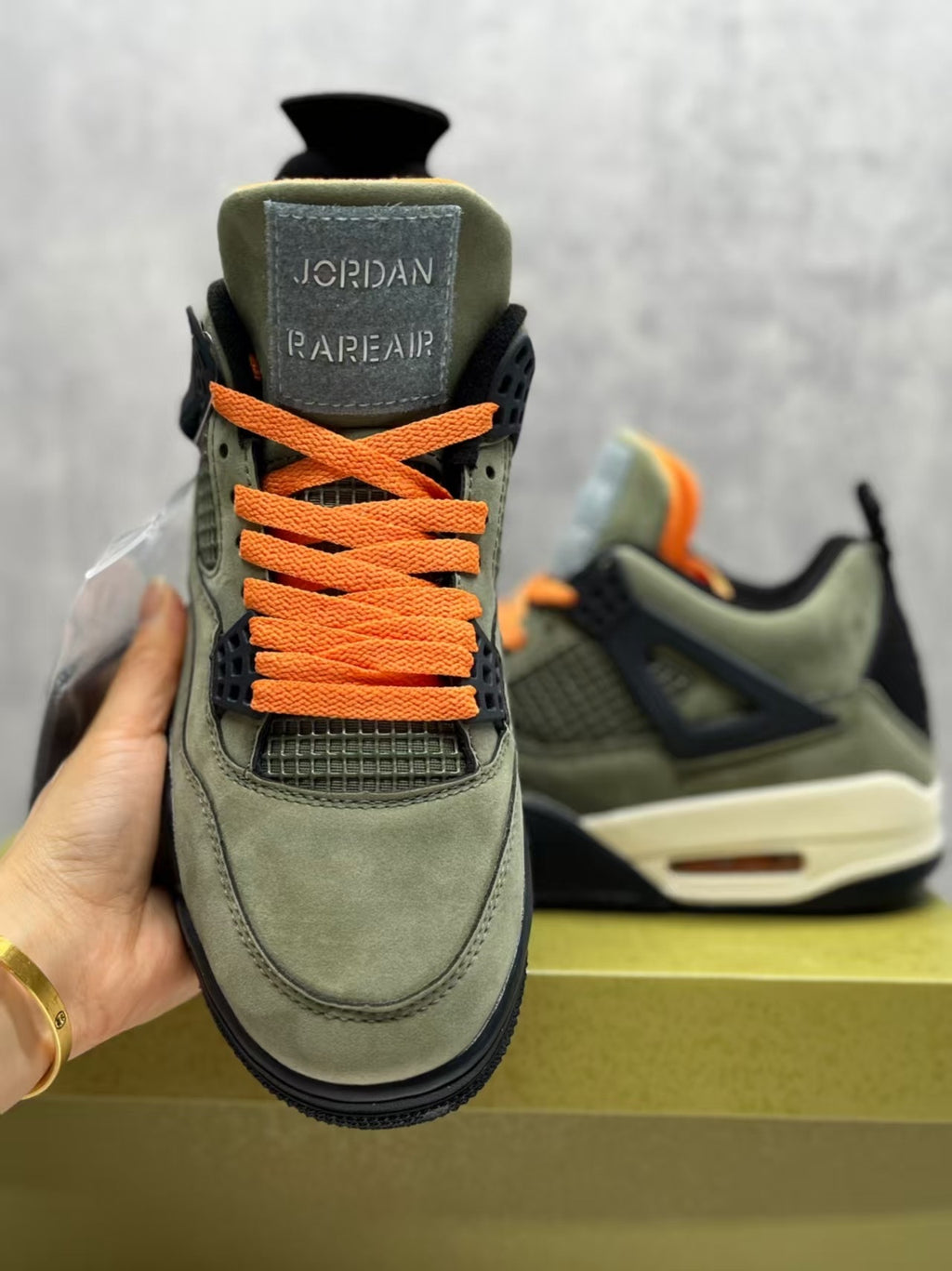 Air Jordan 4 Retro Olive Green | Grove Interlude